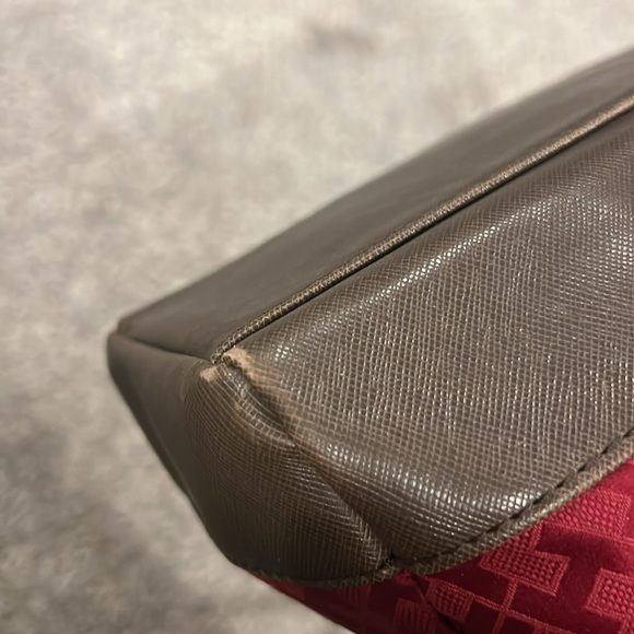 Tommy Hilfiger Red & Brown Tote Bag Purse - Picture 15 of 15